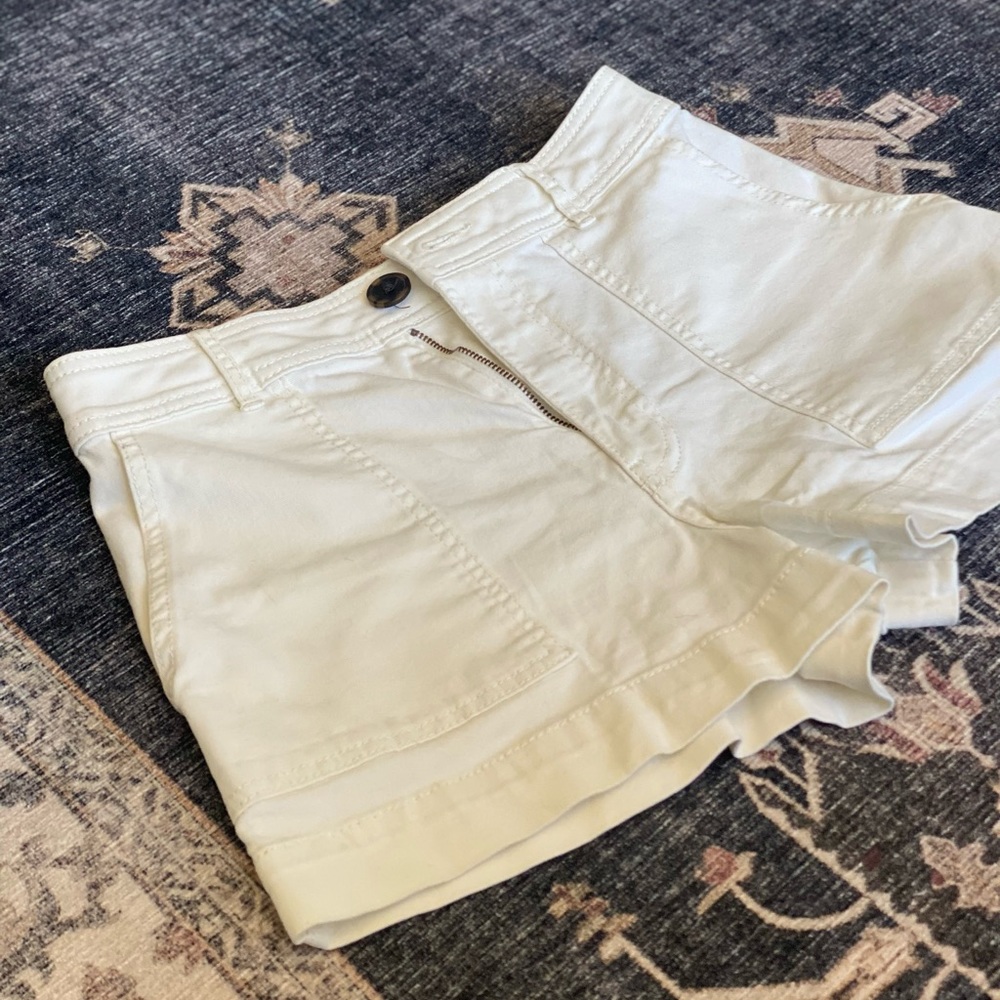 Cream/White Shorts | 4